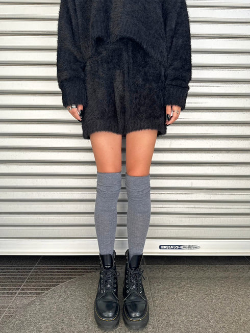 ロゴ刺繍シャギーニットショートパンツ
